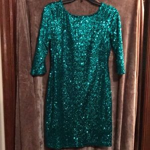 SEQUIN GLAMOR GREEN DRESS